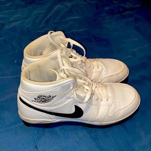 White Jordan 1 molded baseball cleats